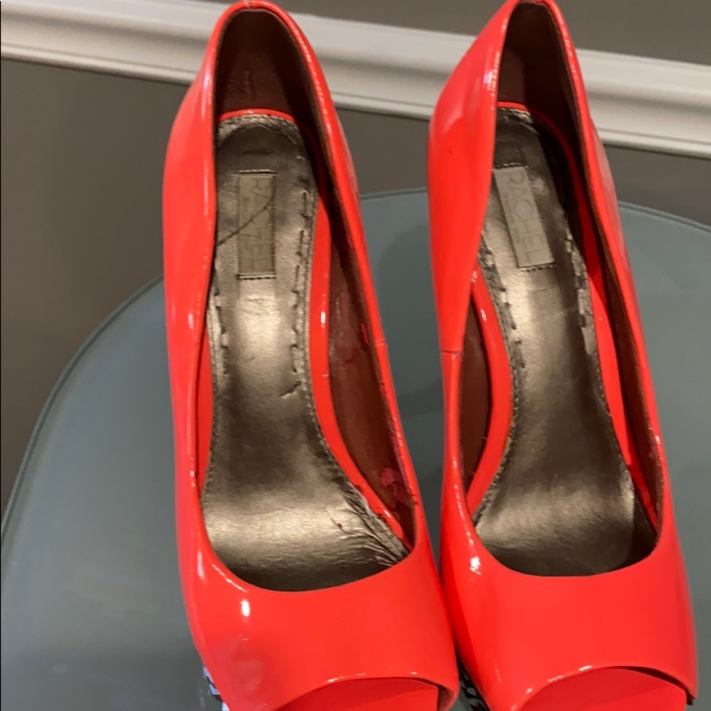 Shoe - Picture 2 of 3